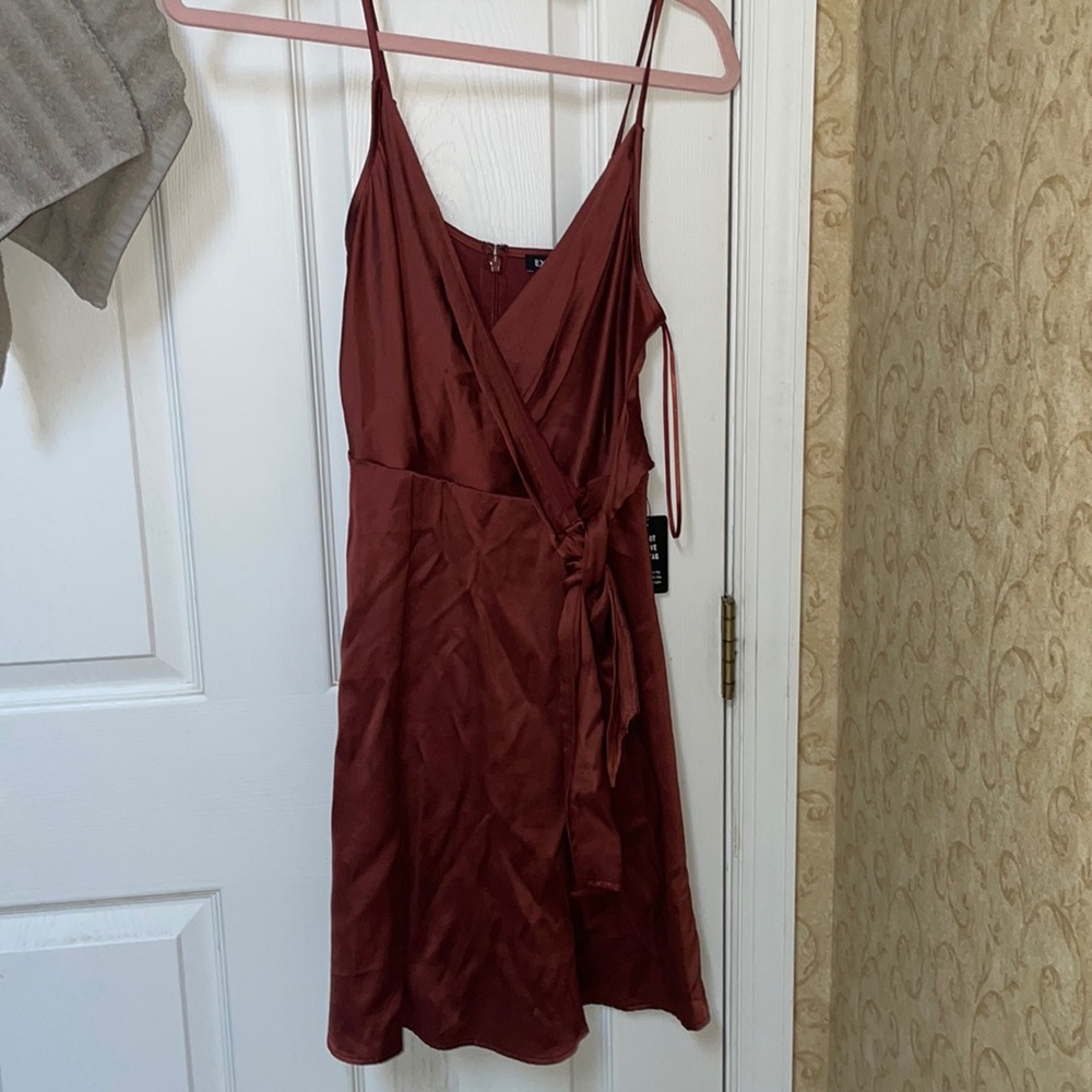 A bronze red dress